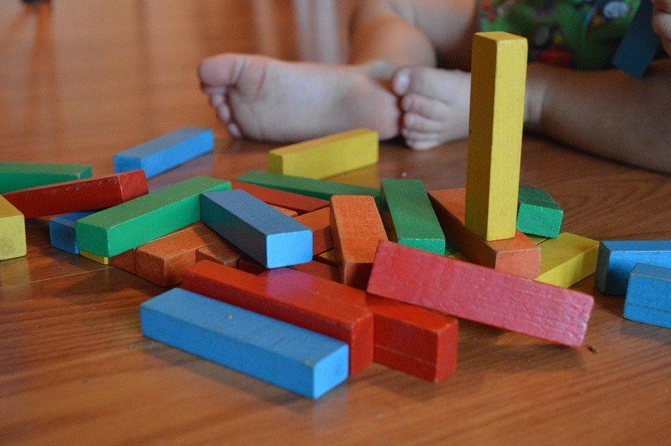 Dětské stavebnice rozvíjí tvořivost a kreativitu. Jakou dětem vybrat?