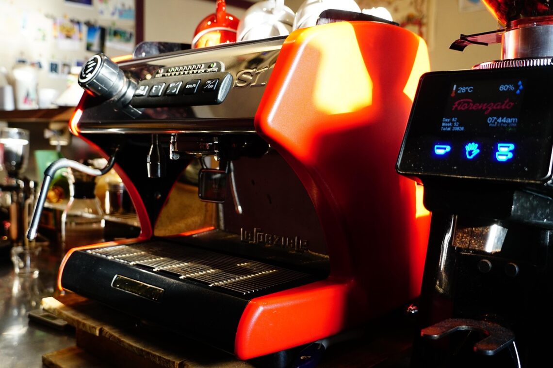 Domácí kávovar – srovnání DeLonghi, Nespresso a Sage